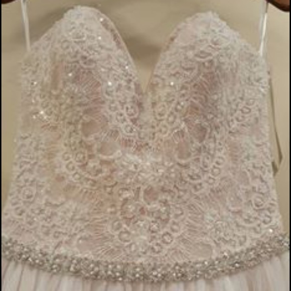 Never worn plus size allure bridal - Picture 2 of 6